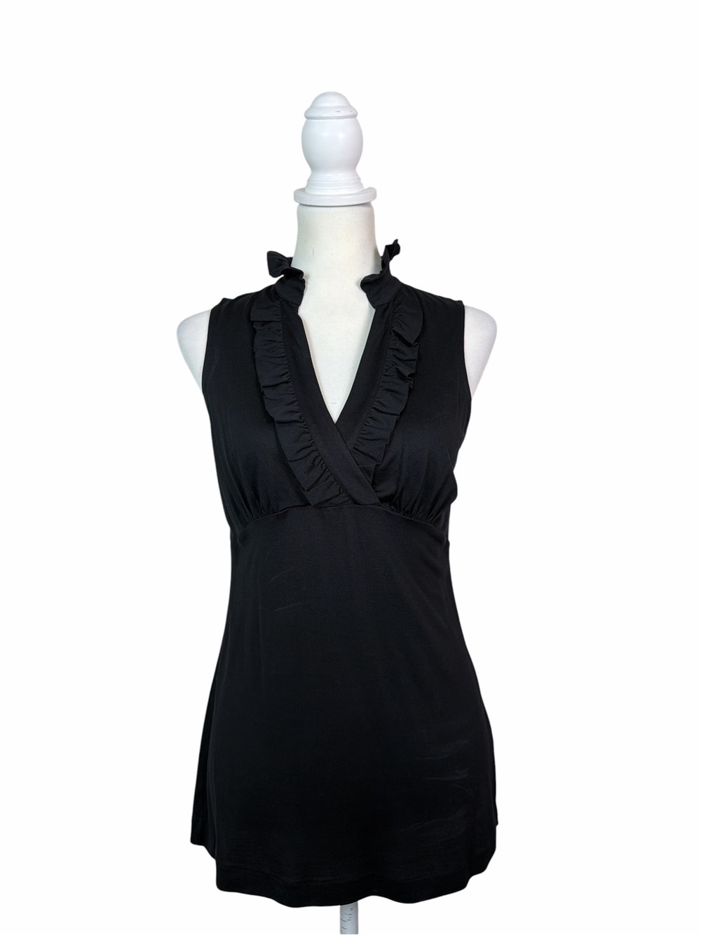 Banana Republic Black 100% Silk Ruffle V-Neck Sleeveless Blouse Size Medium